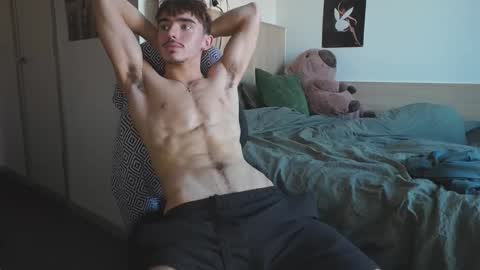 JoeOsulli online show from November 24, 2025, 2:28 pm