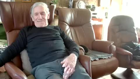 Snapshot of johan7_heet chatting on February 21, 2025, 3:10 pm johan7 heet online show from February 21, 2025, 3:10 pm