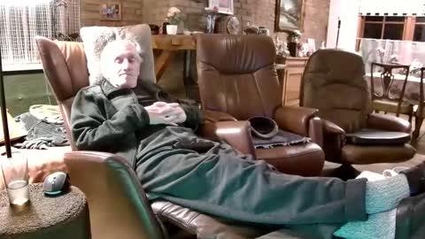 johan7 heet online show from March 4, 2025, 8:38 pm