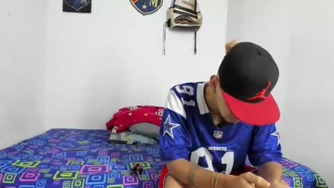 Snapshot of johan_and_antonella chatting on November 13, 2025, 4:11 am johan_and_antonella online show from November 13, 2025, 4:11 am