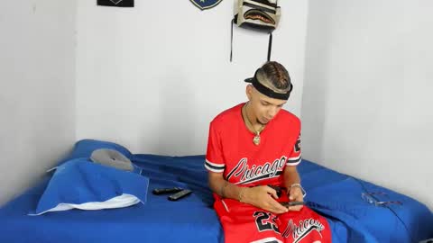 Snapshot of johan_and_antonella chatting on December 16, 2025, 6:02 pm johan_and_antonella online show from December 16, 2025, 6:02 pm