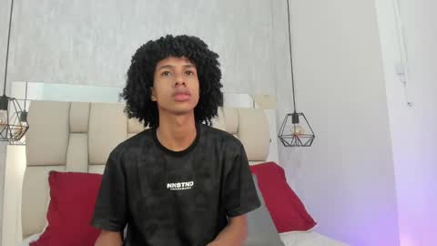 Snapshot of johan_gz_ chatting on September 18, 2025, 11:34 am Johan online show from September 18, 2025, 11:34 am