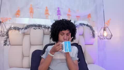 Snapshot of johan_gz_ chatting on October 21, 2025, 12:28 pm Johan online show from October 21, 2025, 12:28 pm