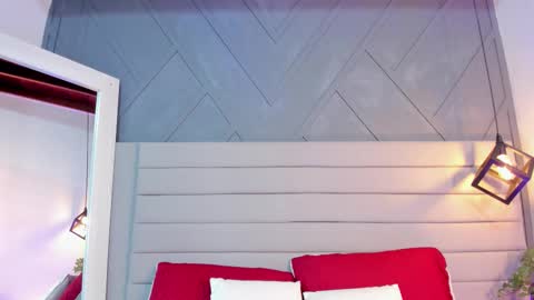 Snapshot of johan_gz_ chatting on December 4, 2025, 11:52 am Johan online show from December 4, 2025, 11:52 am