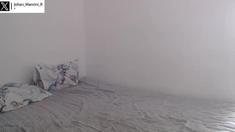 Snapshot of johan_mancini_r chatting on January 27, 2025, 7:03 pm johan_mancini_r online show from January 27, 2025, 7:03 pm