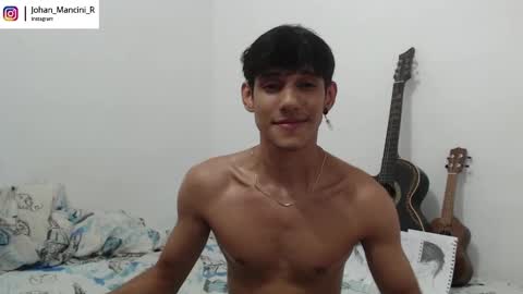 Snapshot of johan_mancini_r chatting on February 25, 2025, 10:39 pm johan_mancini_r online show from February 25, 2025, 10:39 pm