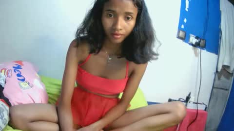 Snapshot of johanne4 chatting on October 12, 2025, 7:57 pm johanne4 online show from October 12, 2025, 7:57 pm