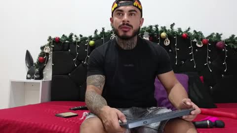 Snapshot of john_and_louis chatting on December 20, 2024, 11:00 am John online show from December 20, 2024, 11:00 am