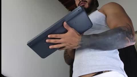 Snapshot of john_and_louis chatting on February 16, 2025, 11:16 am John online show from February 16, 2025, 11:16 am