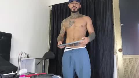 Snapshot of john_and_louis chatting on February 27, 2025, 10:59 am John online show from February 27, 2025, 10:59 am