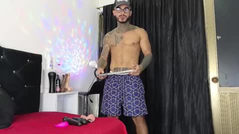 Snapshot of john_and_louis chatting on March 6, 2025, 11:03 am John online show from March 6, 2025, 11:03 am