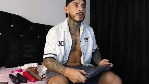 Snapshot of john_and_louis chatting on March 12, 2025, 11:09 am John online show from March 12, 2025, 11:09 am