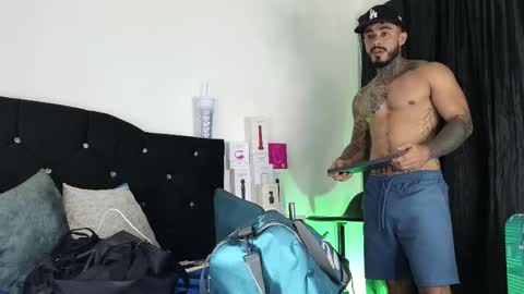 Snapshot of john_and_louis chatting on September 14, 2025, 11:09 am John online show from September 14, 2025, 11:09 am