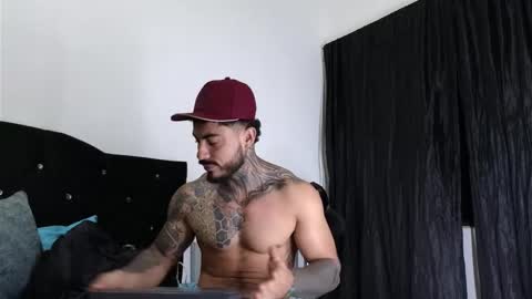 Snapshot of john_and_louis chatting on September 29, 2025, 11:04 am John online show from September 29, 2025, 11:04 am