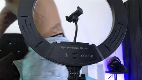 Snapshot of john_and_louis chatting on September 30, 2025, 11:15 am John online show from September 30, 2025, 11:15 am