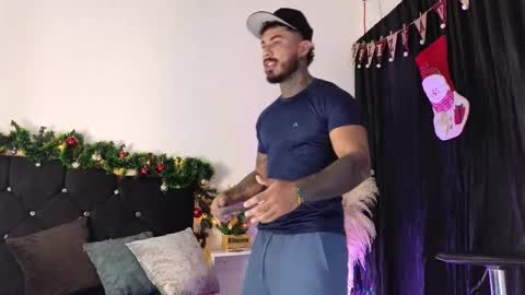 Snapshot of john_and_louis chatting on November 15, 2025, 11:40 am John online show from November 15, 2025, 11:40 am