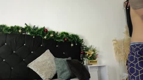 Snapshot of john_and_louis chatting on November 20, 2025, 10:59 am John online show from November 20, 2025, 10:59 am