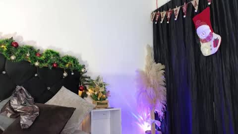 Snapshot of john_and_louis chatting on November 22, 2025, 11:09 am John online show from November 22, 2025, 11:09 am