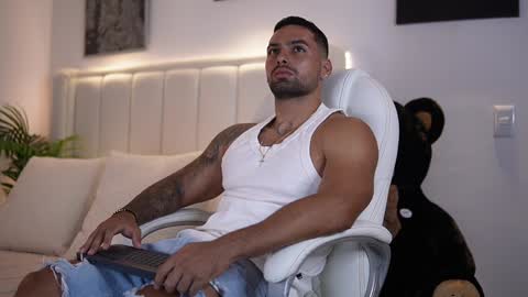 john online show from December 12, 2024, 11:03 pm