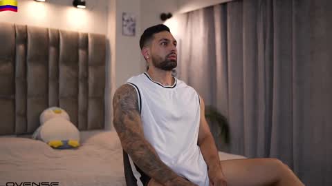 john online show from September 13, 2025, 11:37 pm