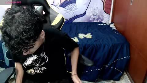 Snapshot of johnny_cagee chatting on December 13, 2024, 7:25 am johnny_cagee online show from December 13, 2024, 7:25 am