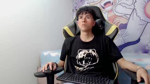 Snapshot of johnny_cagee chatting on December 24, 2024, 7:17 am johnny_cagee online show from December 24, 2024, 7:17 am