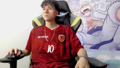 Snapshot of johnny_cagee chatting on December 29, 2024, 4:16 am johnny_cagee online show from December 29, 2024, 4:16 am