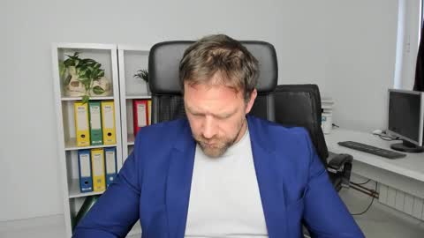 johnnydough82 online show from December 14, 2024, 8:02 am