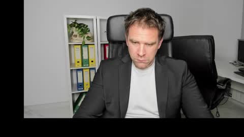 johnnydough82 online show from December 22, 2024, 4:06 am