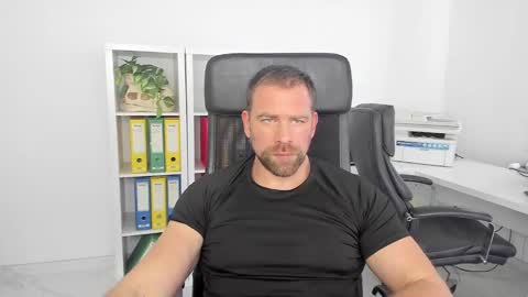 johnnydough82 online show from January 11, 2025, 8:33 am