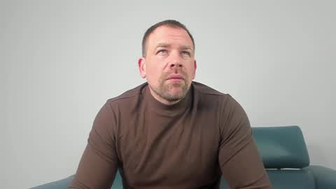 johnnydough82 online show from March 12, 2025, 4:51 am