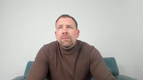 johnnydough82 online show from March 12, 2025, 8:19 am