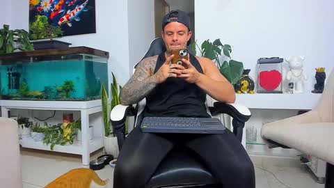 JOHNNY online show from October 25, 2025, 2:08 am