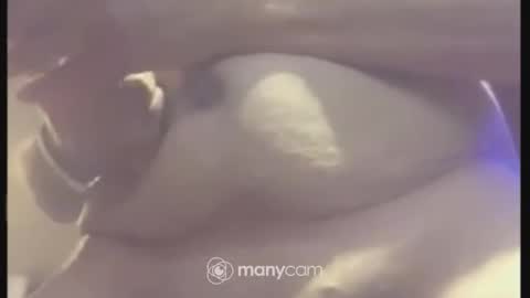 Snapshot of johnnyshung1 chatting on December 2, 2024, 8:09 am johnnyshung1 online show from December 2, 2024, 8:09 am