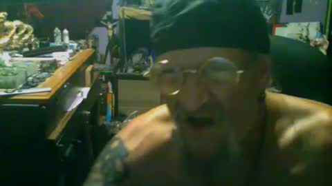 Snapshot of johnnyshung1 chatting on September 25, 2025, 6:39 am johnnyshung1 online show from September 25, 2025, 6:39 am