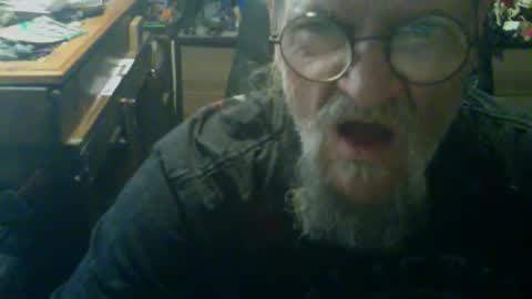 Snapshot of johnnyshung1 chatting on November 1, 2025, 4:31 pm johnnyshung1 online show from November 1, 2025, 4:31 pm