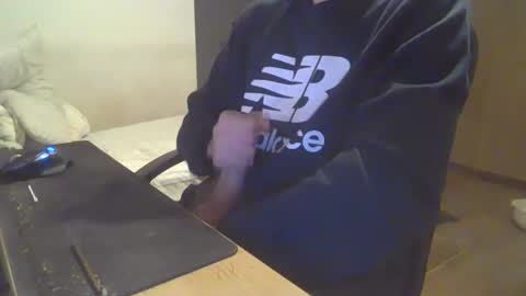 Snapshot of johnot1998 chatting on October 18, 2025, 12:57 am johnot1998 online show from October 18, 2025, 12:57 am