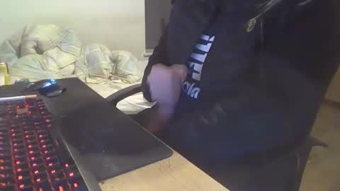 Snapshot of johnot1998 chatting on November 1, 2025, 1:07 am johnot1998 online show from November 1, 2025, 1:07 am