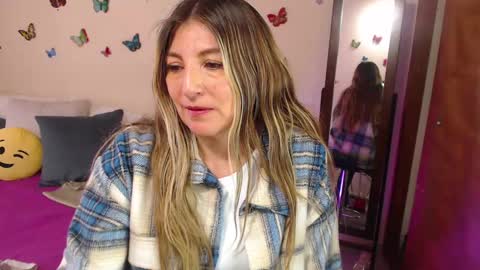 Jolie Mature online show from March 8, 2025, 10:34 pm