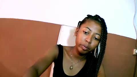 joliekah27 online show from February 14, 2025, 6:56 am