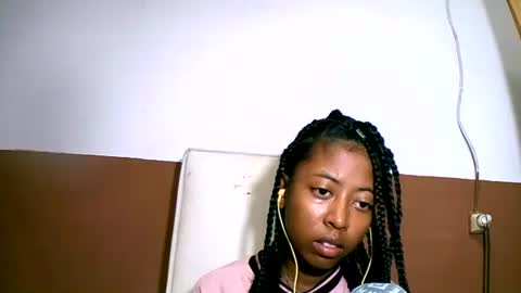 Snapshot of joliekah27 chatting on February 16, 2025, 1:58 am joliekah27 online show from February 16, 2025, 1:58 am