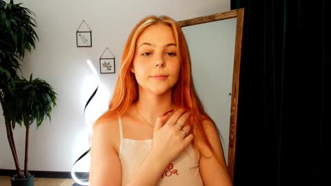 Snapshot of jolly_bean chatting on January 26, 2025, 8:36 am Polly online show from January 26, 2025, 8:36 am