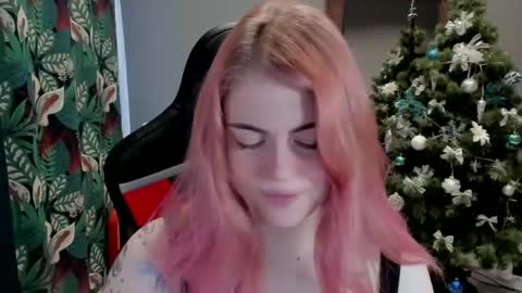 Snapshot of jolly_doll_ chatting on December 14, 2024, 2:56 am Jolly online show from December 14, 2024, 2:56 am