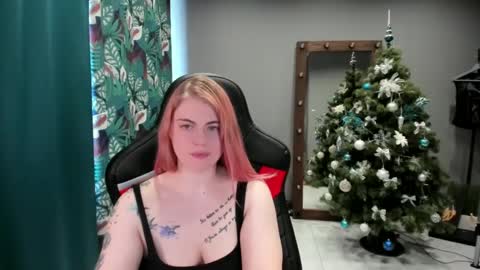 Snapshot of jolly_doll_ chatting on December 21, 2024, 7:35 am Jolly online show from December 21, 2024, 7:35 am