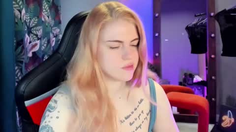 Snapshot of jolly_doll_ chatting on January 14, 2025, 2:50 am Jolly online show from January 14, 2025, 2:50 am