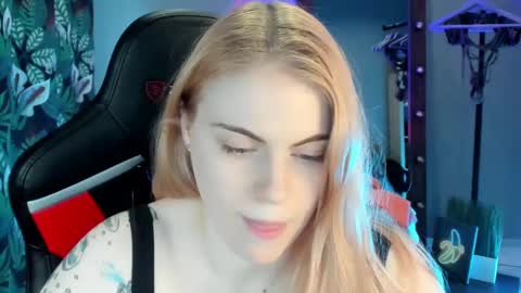 Snapshot of jolly_doll_ chatting on January 21, 2025, 10:30 am Jolly online show from January 21, 2025, 10:30 am