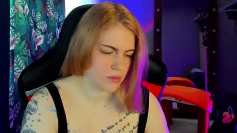 Snapshot of jolly_doll_ chatting on February 8, 2025, 7:04 am Jolly online show from February 8, 2025, 7:04 am