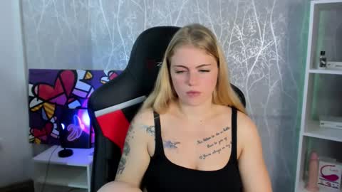 Snapshot of jolly_doll_ chatting on September 11, 2025, 6:24 am Jolly online show from September 11, 2025, 6:24 am