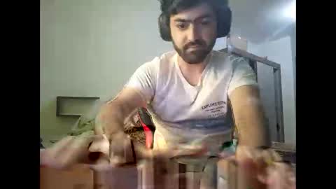 Snapshot of jonasf2525 chatting on November 25, 2025, 9:15 pm jonasf2525 online show from November 25, 2025, 9:15 pm