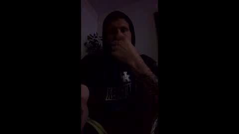 jonjon381840646 online show from December 4, 2025, 4:55 am